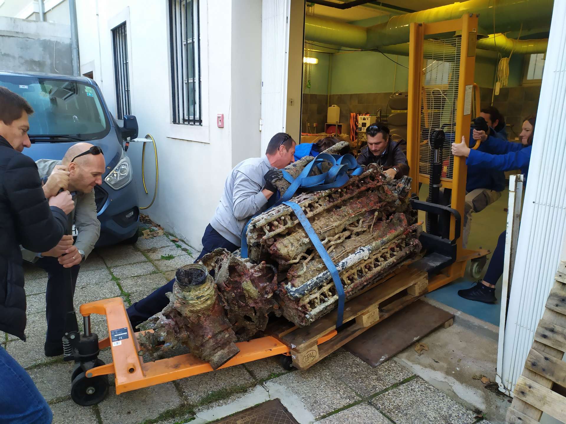 Otkriće i spašavanje Merlin motora zrakoplova Huricane iz podmorja uvale Dobrinka na otoku Rivnju 2020.-image-949